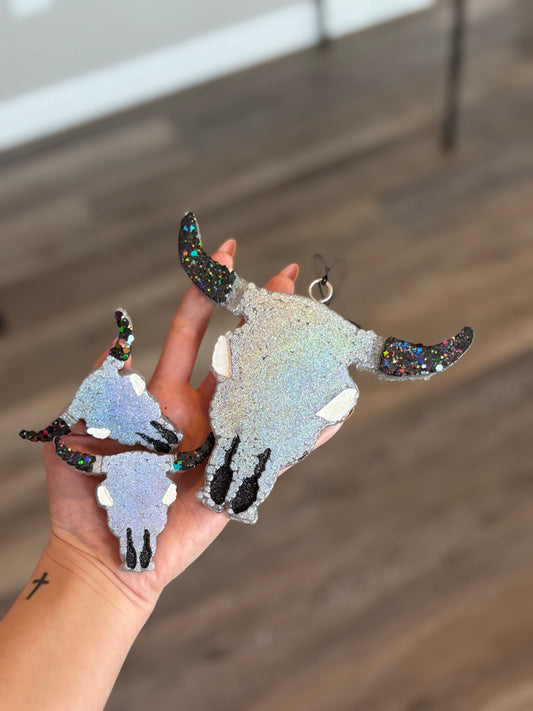 Lg bull skull set