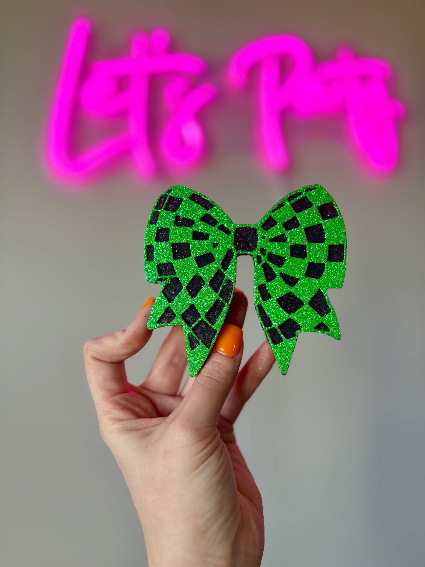 Checkered Bow