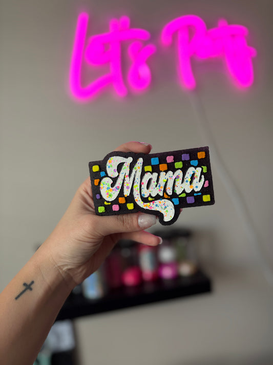 Mama Checkered