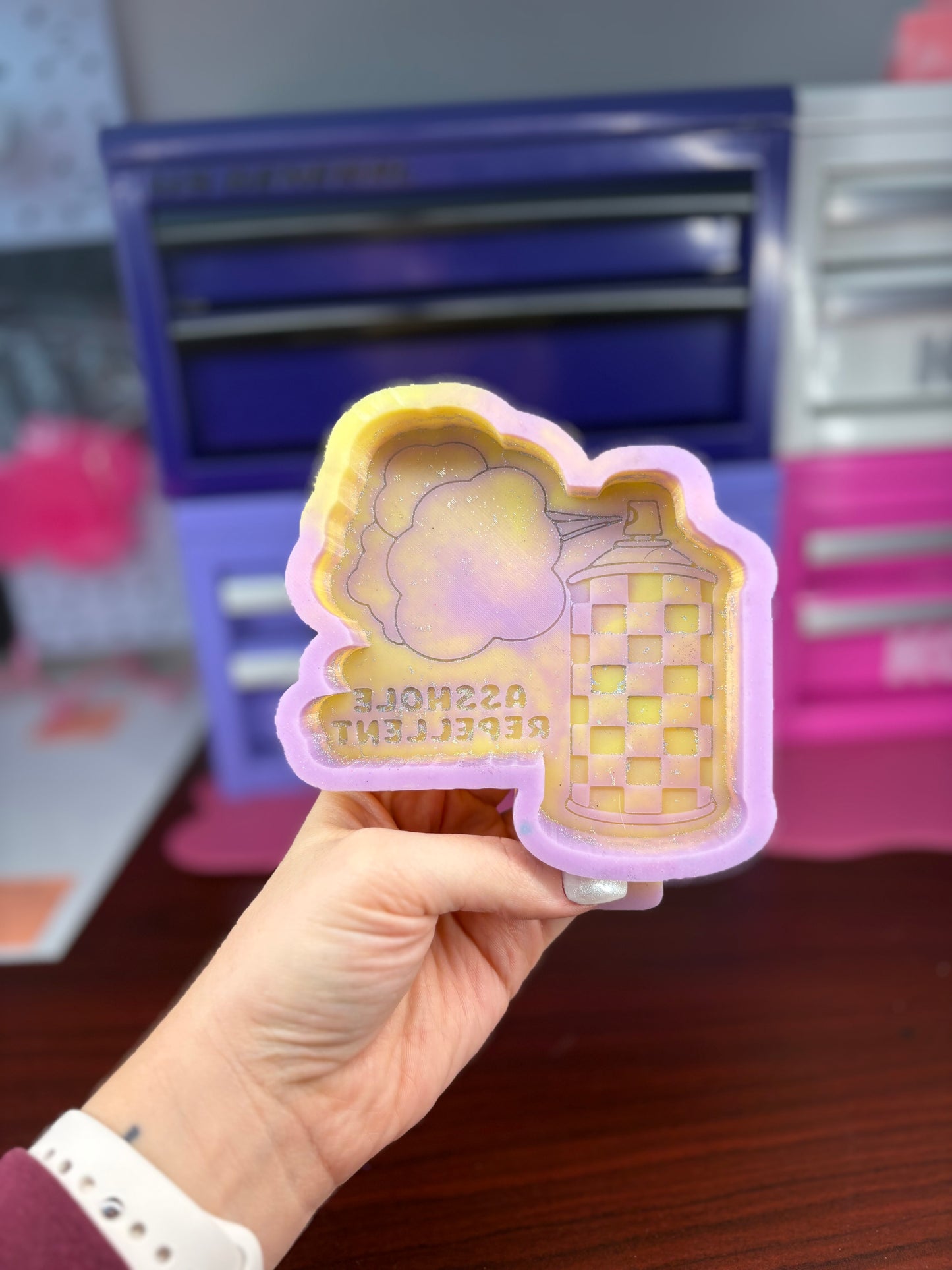 Ahole Repellant Mold