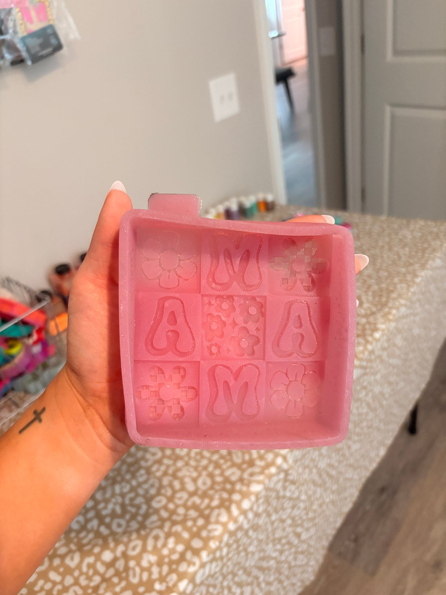 Mama Square Mold